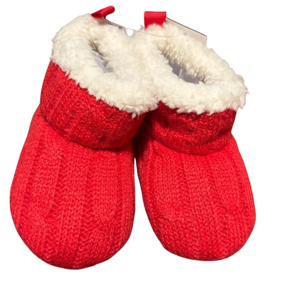 NWT 3-6M Baby Gap CashSoft Cozy Sweater Booties-Red
